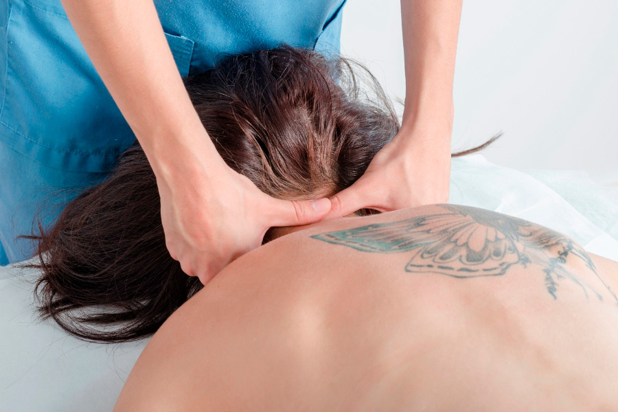Ambbones-laura-fortuny massatge cervical ambbones
