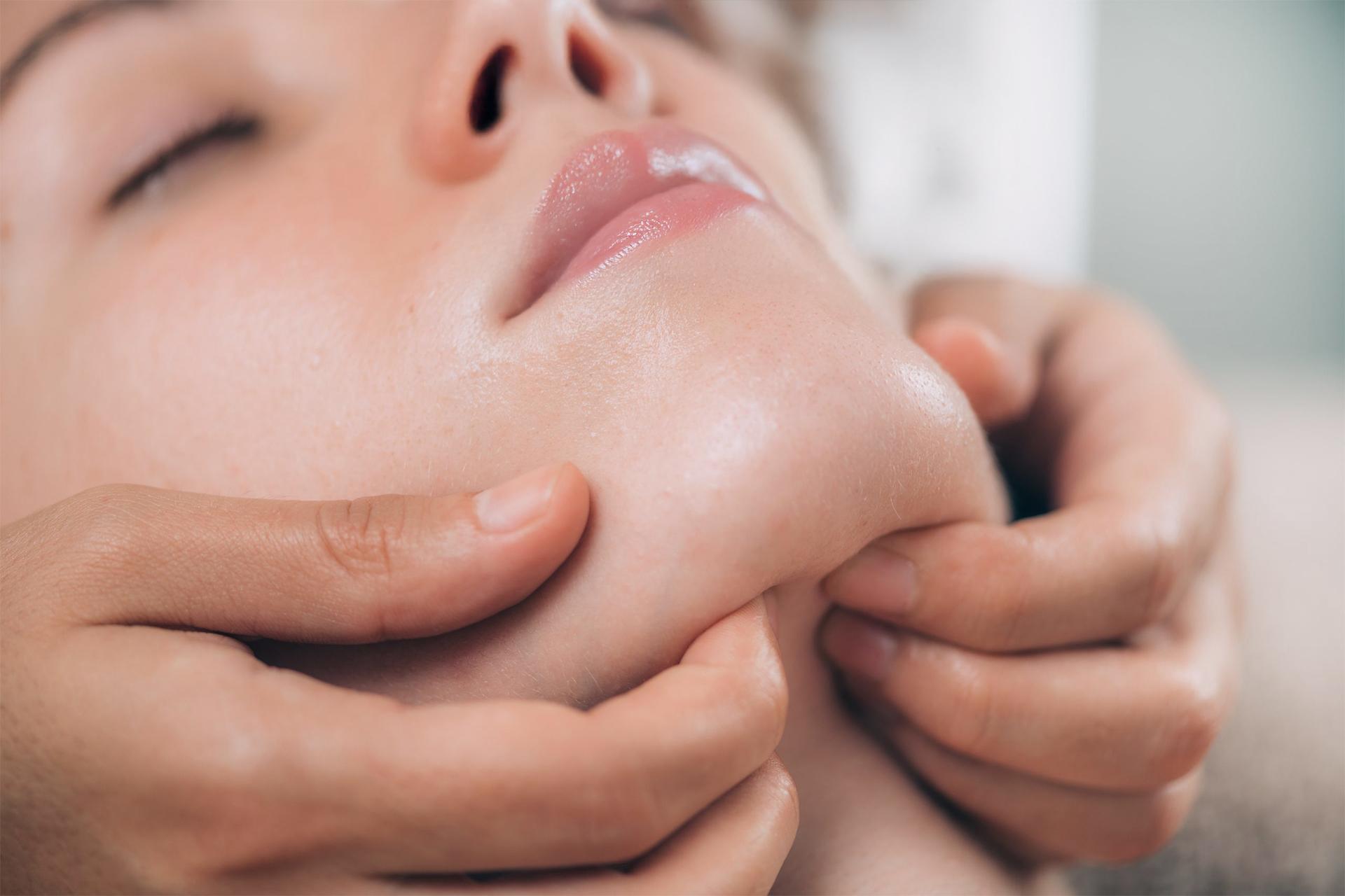 rehabilitació-craniofacial-i-transtorns-temporomandibulars-tensió-mandibular-ambbones-laura-fortuny rehabilitacio craniofacial i transtorns temporomandibulars tensio mandibular ambbones laura fortuny